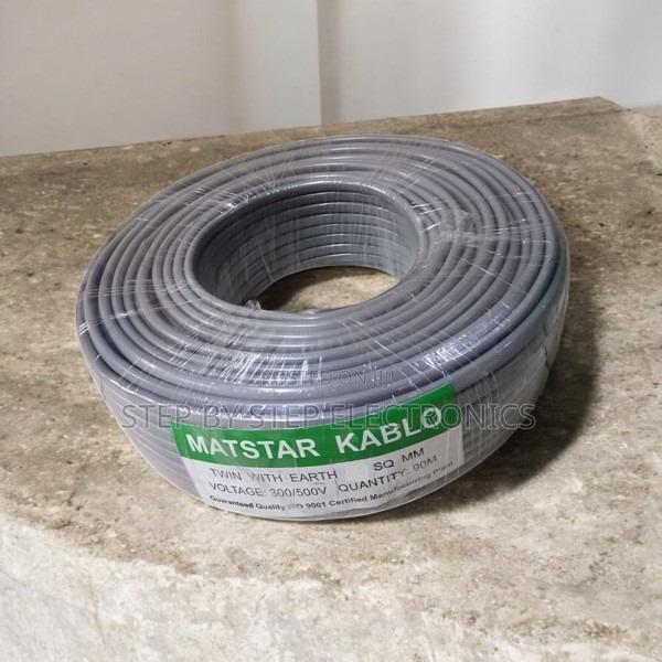 2.5mm 3 Core Twin Earth Electrical Cable 90m Roll – Grey Cover