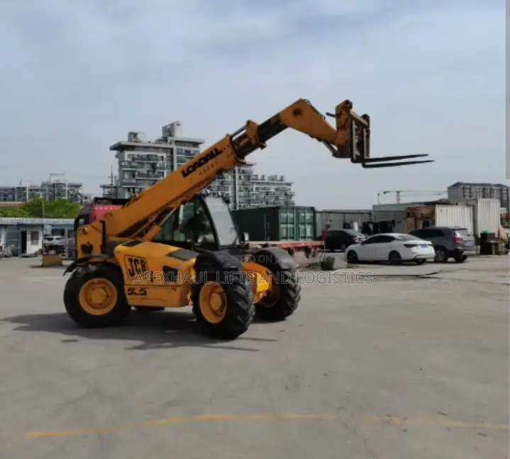 Telehandler | Reach Forklifts for Hire - Apexhaul | Telescopc Boom