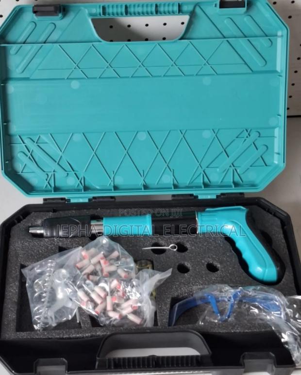 Manual Rivet Gun - main view