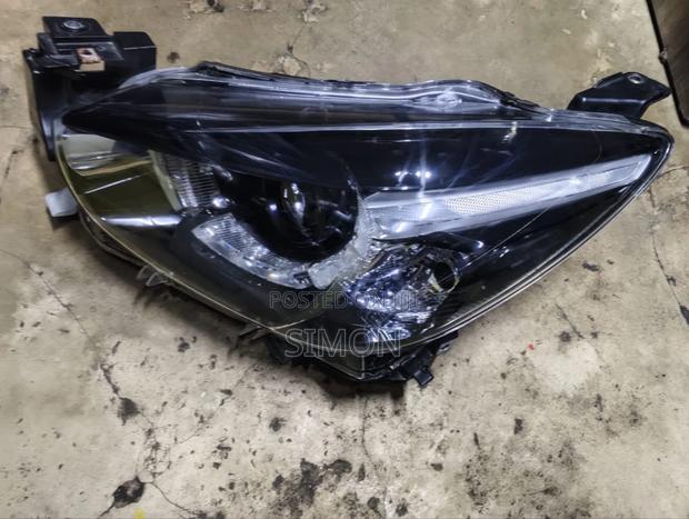 Headlight Mazda Demio (Dj5fs)2017 - main view