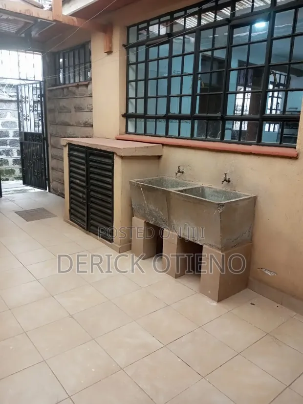 5bdrm Townhouse/Terrace in Lavington for sale