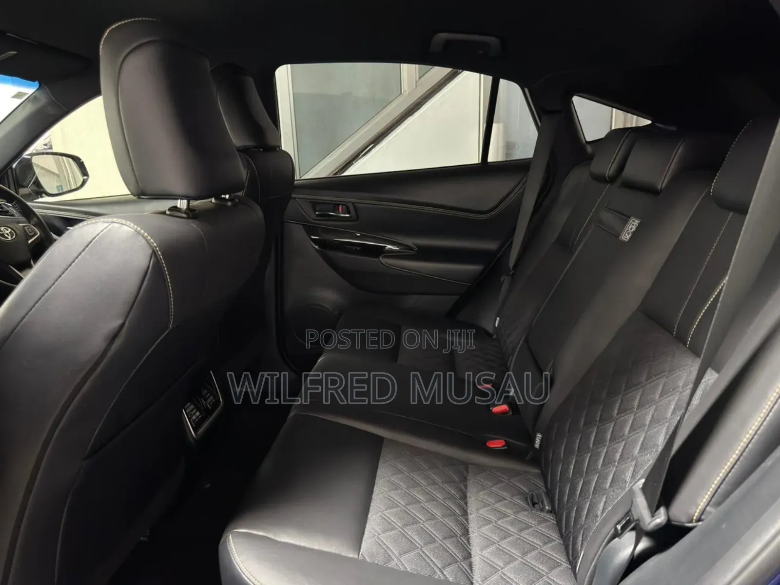 Toyota Harrier 2.5 Hybrid 4WD 2018 Blue