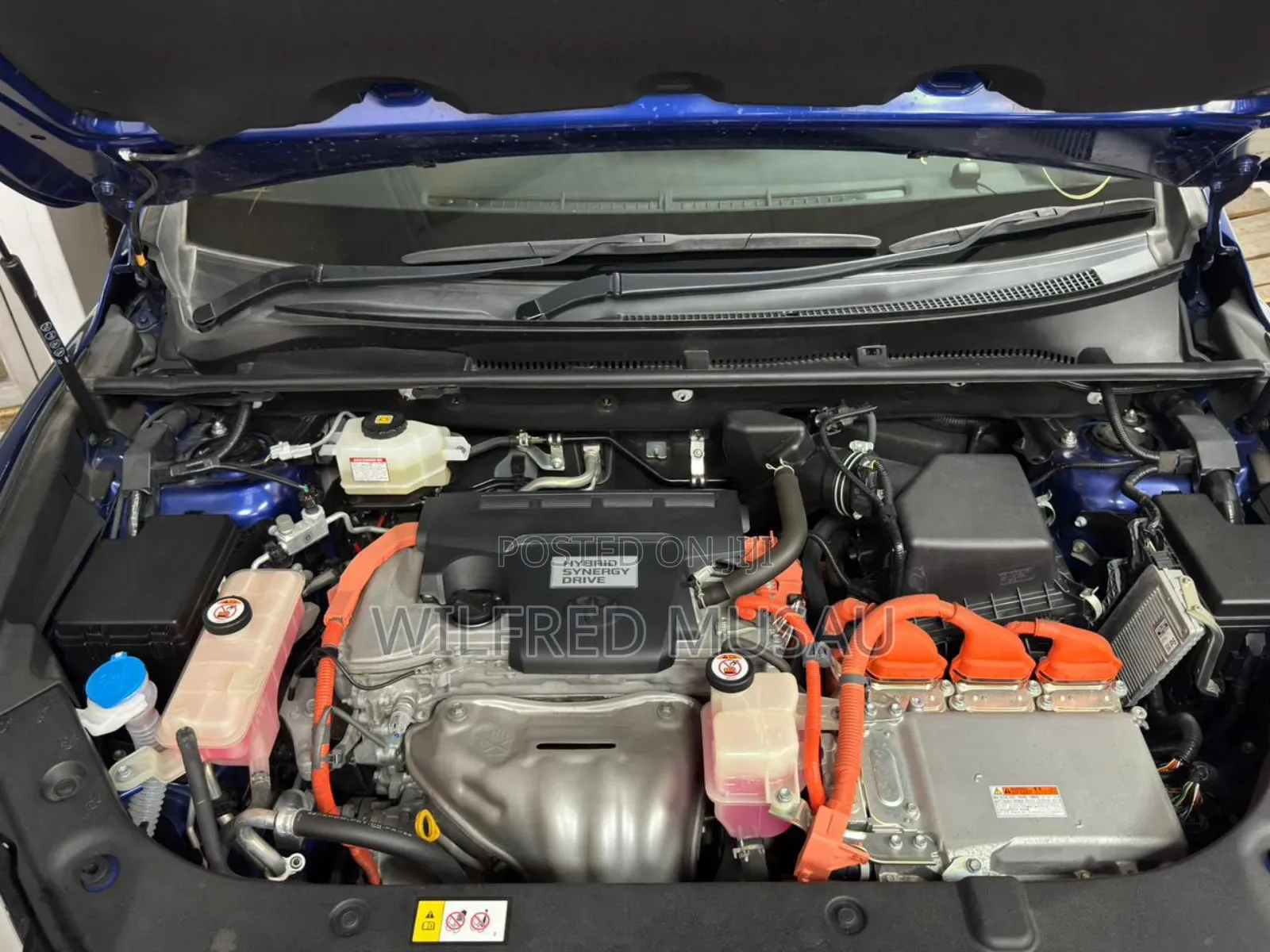 Toyota Harrier 2.5 Hybrid 4WD 2018 Blue