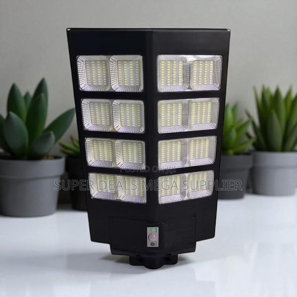 2000w Solar Street Light With Premium Quality, Heavy Duty Construction