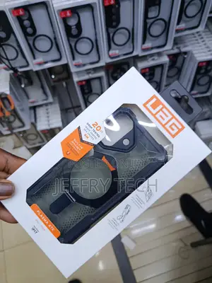 Crimse Uag - Plasma Xte Series Case With Magsafe for Apple iPhone 17