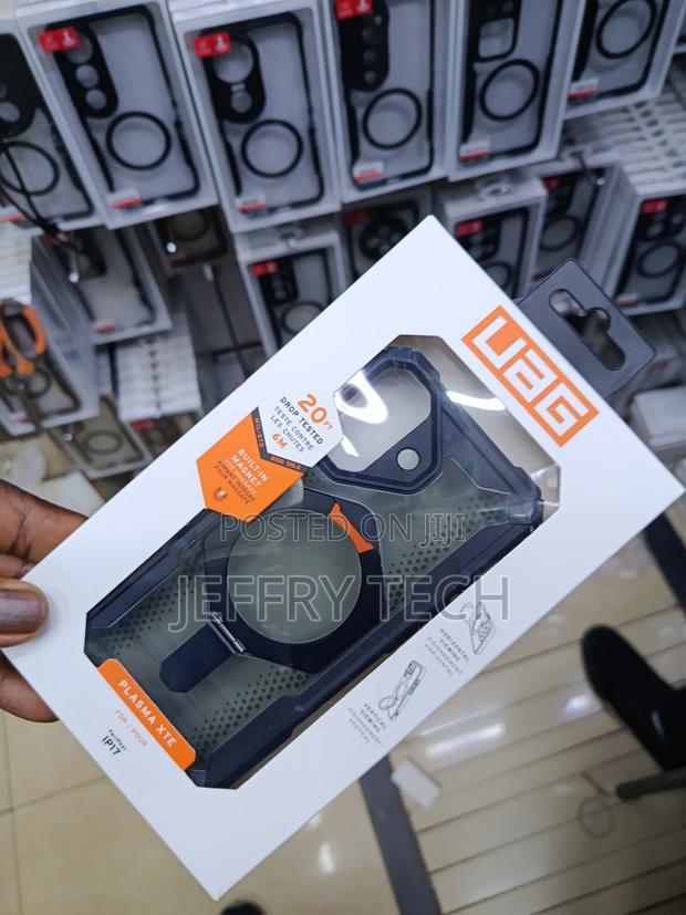 Crimse Uag - Plasma Xte Series Case With Magsafe for Apple iPhone 17 - thumbnail 3