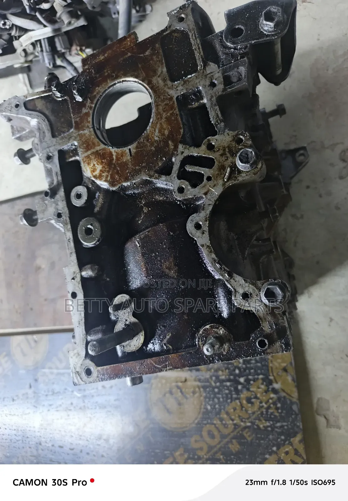 Suzuki Escudo J20 Engine Block