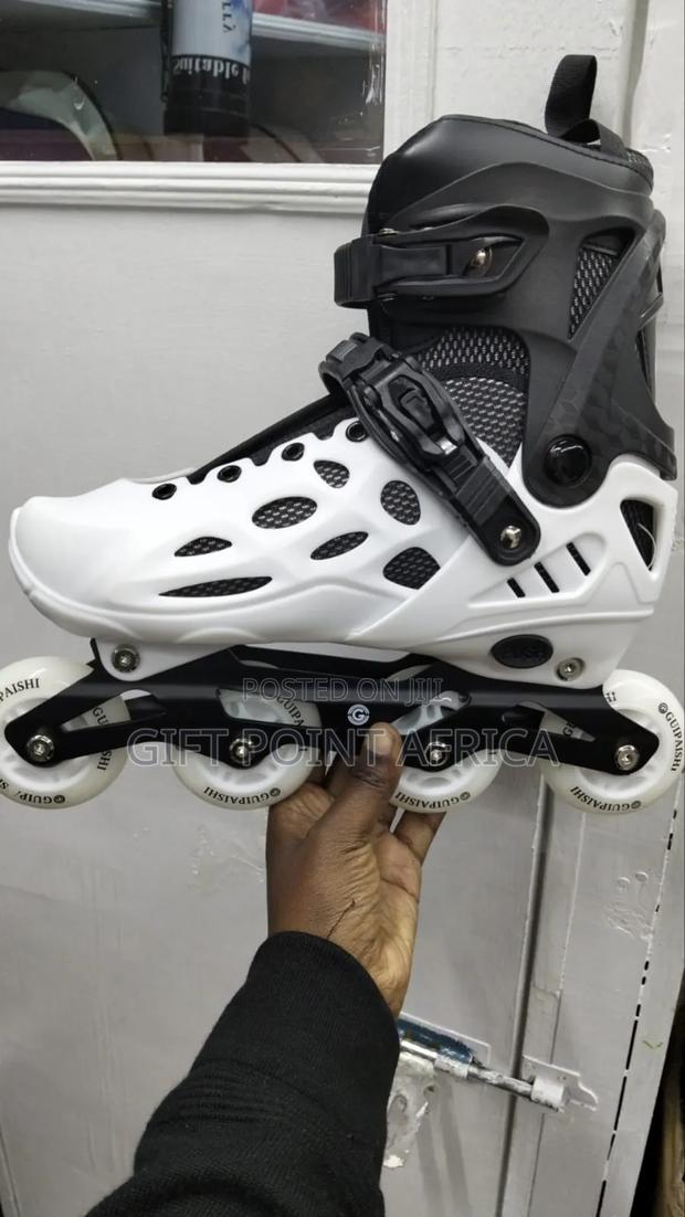 Size 39-42 Hard Boots Skates Shoes