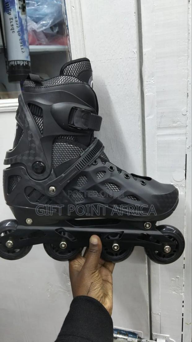 Size 39-42 Hard Boots Skates Shoes - thumbnail 2
