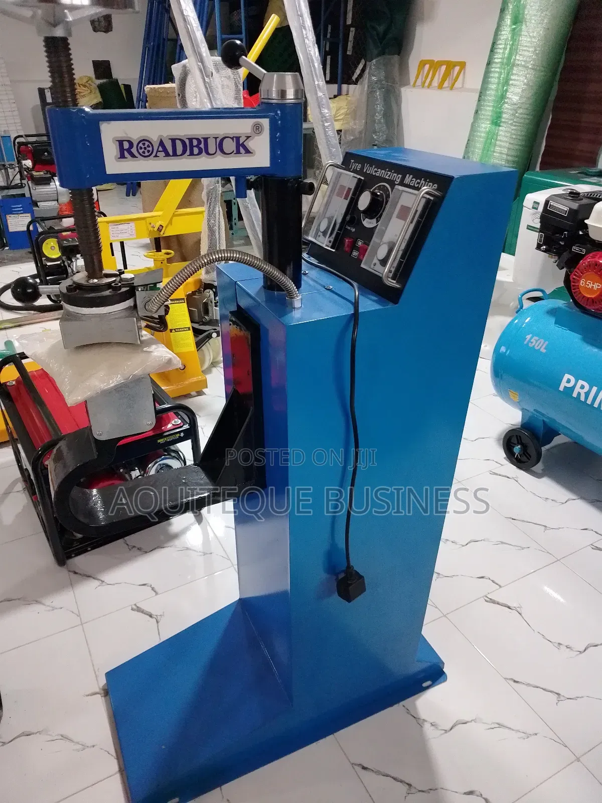 Tyres Vulcanising Machine