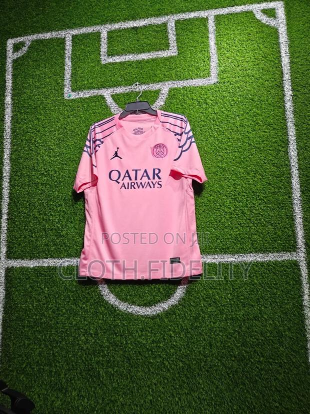 PSG X Jordan Pink Jersey. - main view