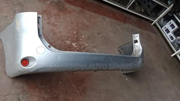 Rear Bumper Toyota Noah Voxy Zrr70 Round Reflector
