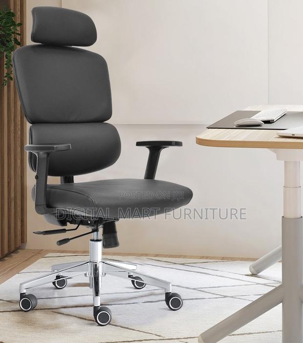 Rotating Soft Fabric Back Chair - thumbnail 6