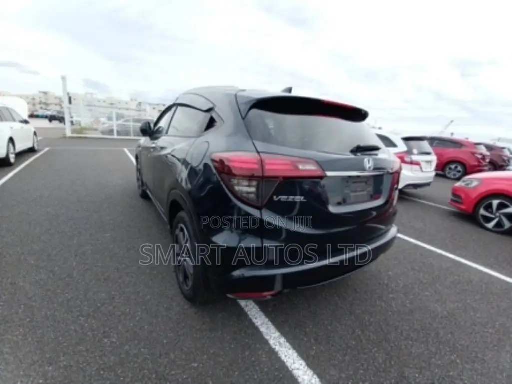 Honda Vezel 2019 Black