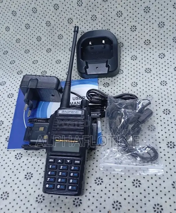 High-Power, Long-Range Two-Way Radio Uv-82 Baofeng Walkie Talkie