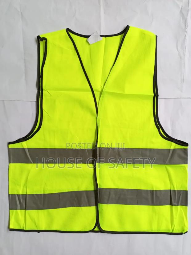 Blue Generic Reflector And Luminous Green Generic Vest - thumbnail 2