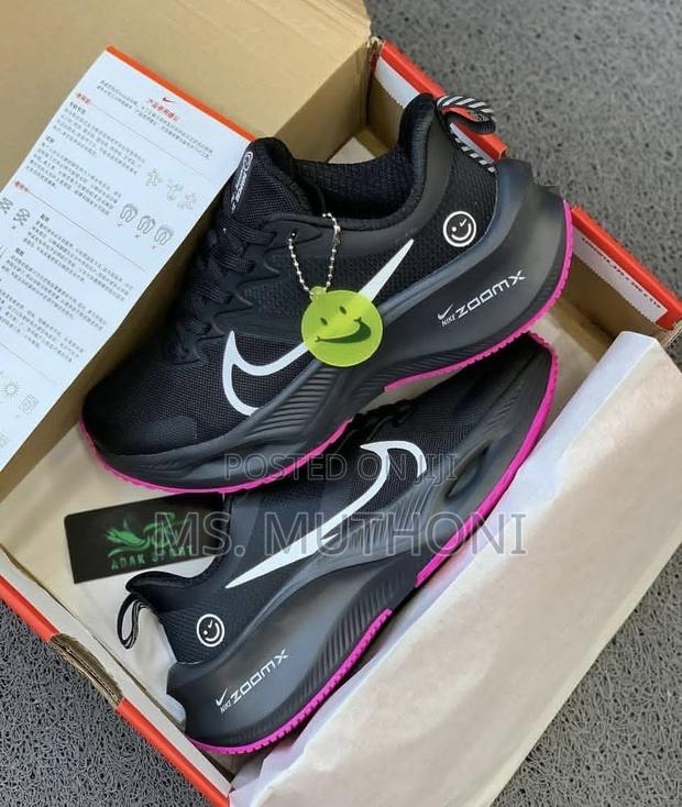 Running /Gym Nike Zoomx Style Sneakers in Black and Pink Size 36-42