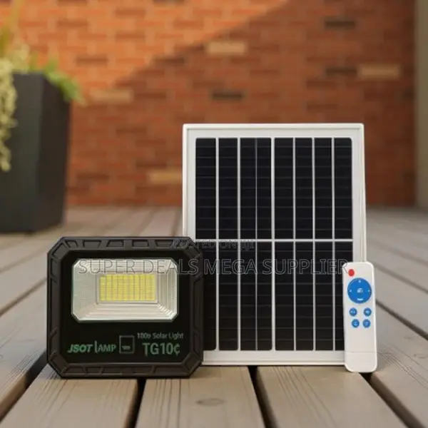 100w Solar Flood Light Easy Installation Remote Control Waterproof