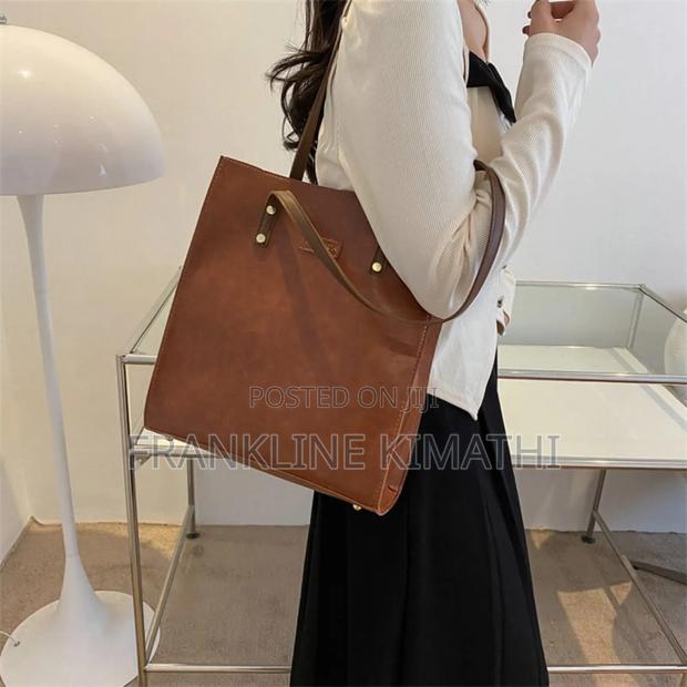 New Albeida Leather Handbags. Size 31*28cm - thumbnail 8