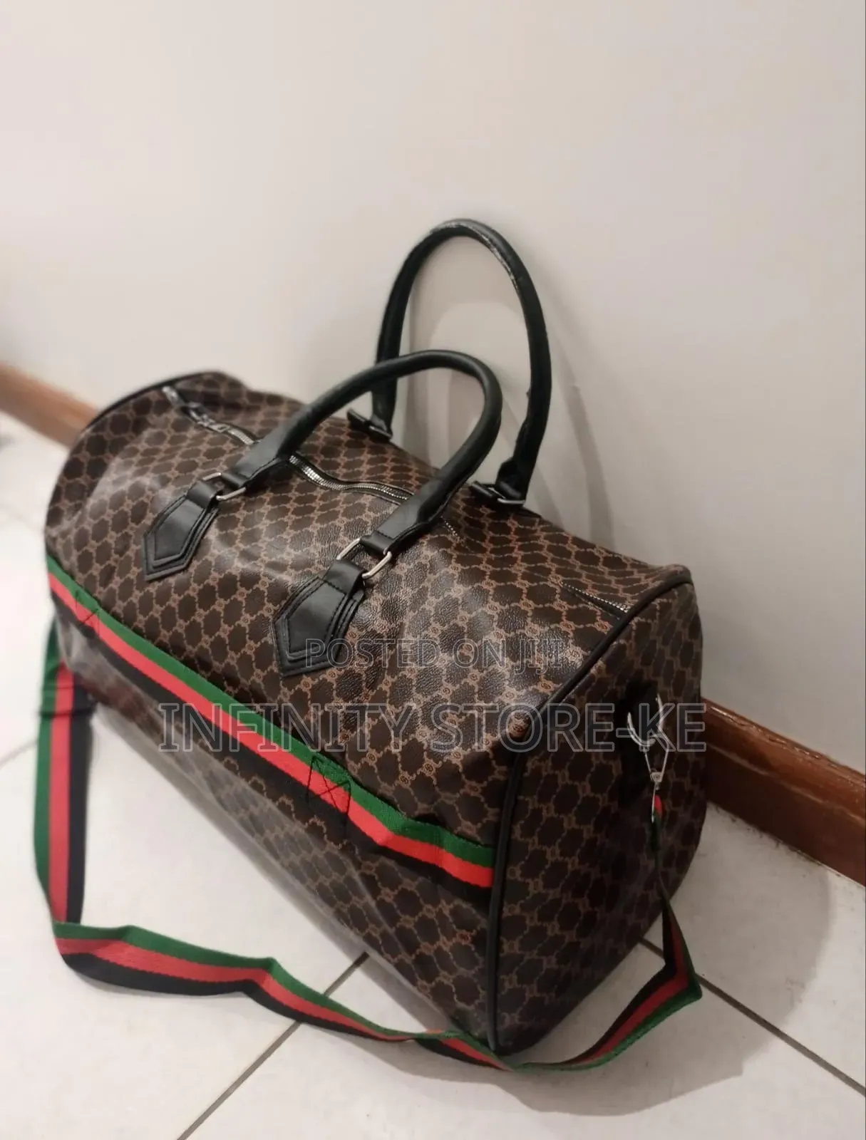 High Quality Vintage Duffle / Travel Bag
