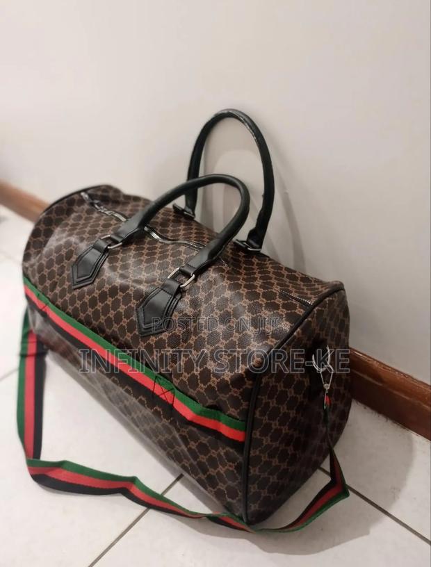 High Quality Vintage Duffle / Travel Bag - thumbnail 2