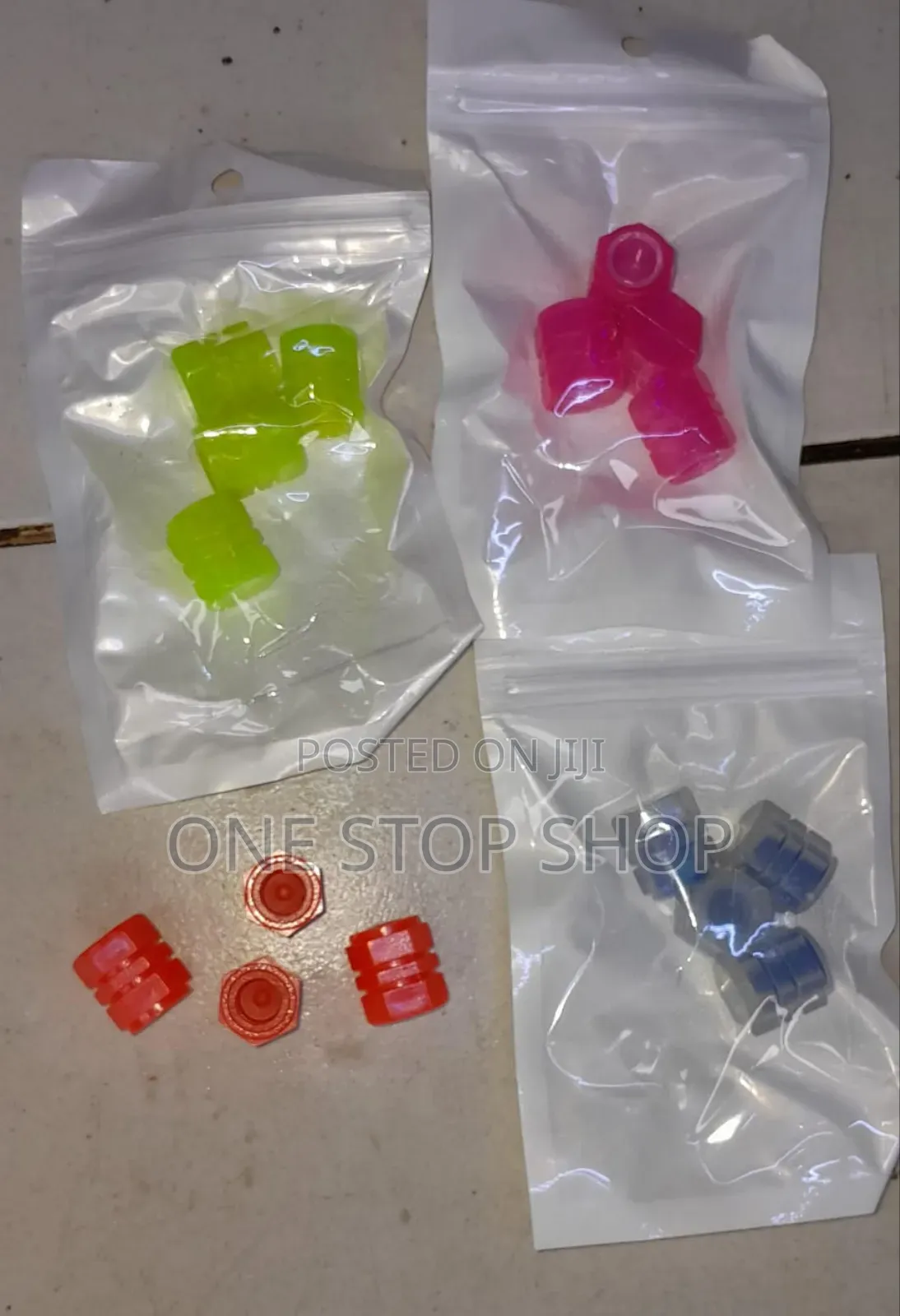 4pcs Luminous Colored Night Glow Valve Caps in Green,Red,Blue,Pink