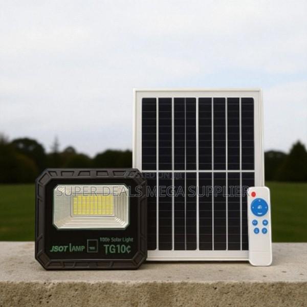 100w Solar Flood Light Reliable Quality Ip66 Waterproof Control