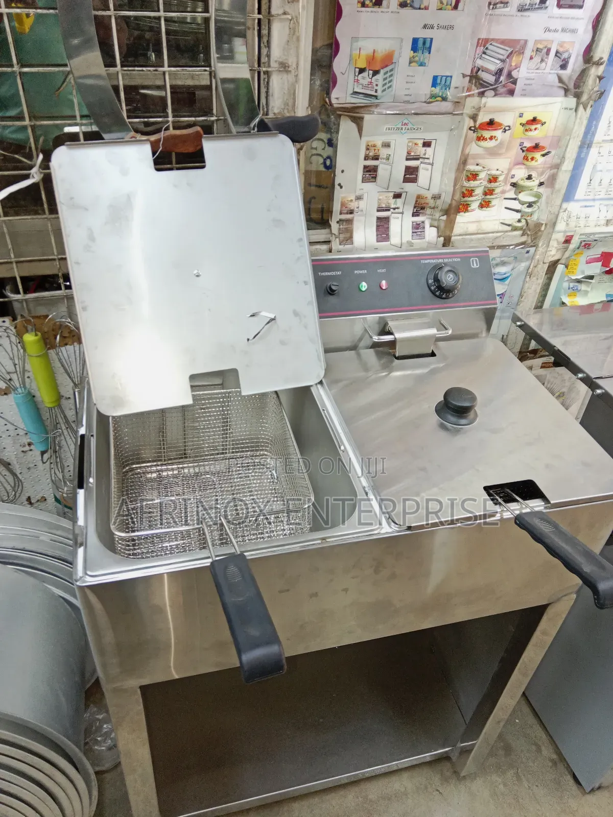 Deep Fryer, Stand Alone, 17 by 17 Litres Capacity