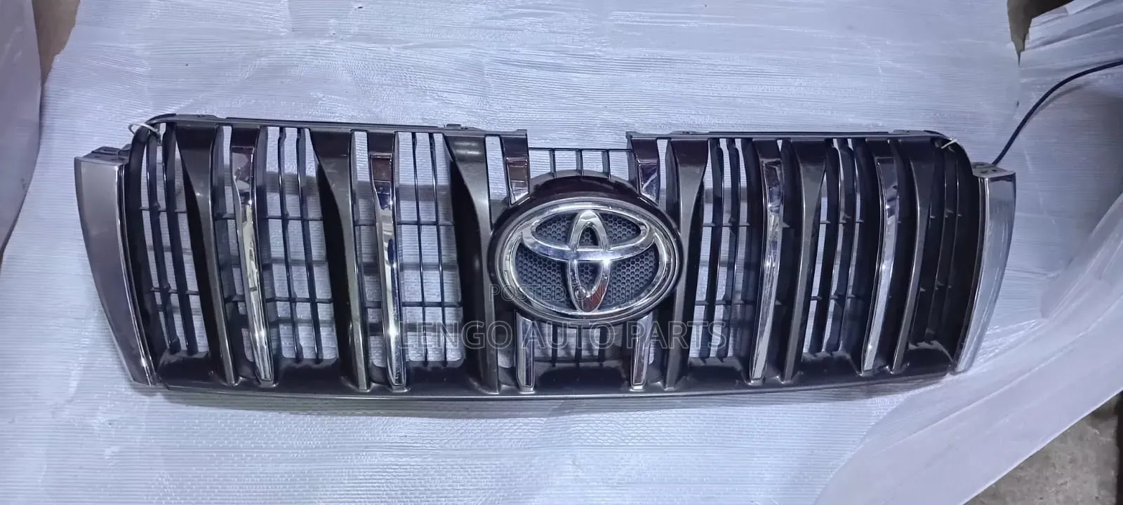 Toyota Prado 120 2014 Front Grille