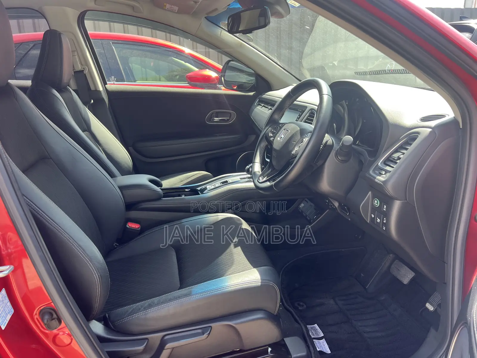 Honda Vezel 1.5 Hybrid 2WD 2018 Red