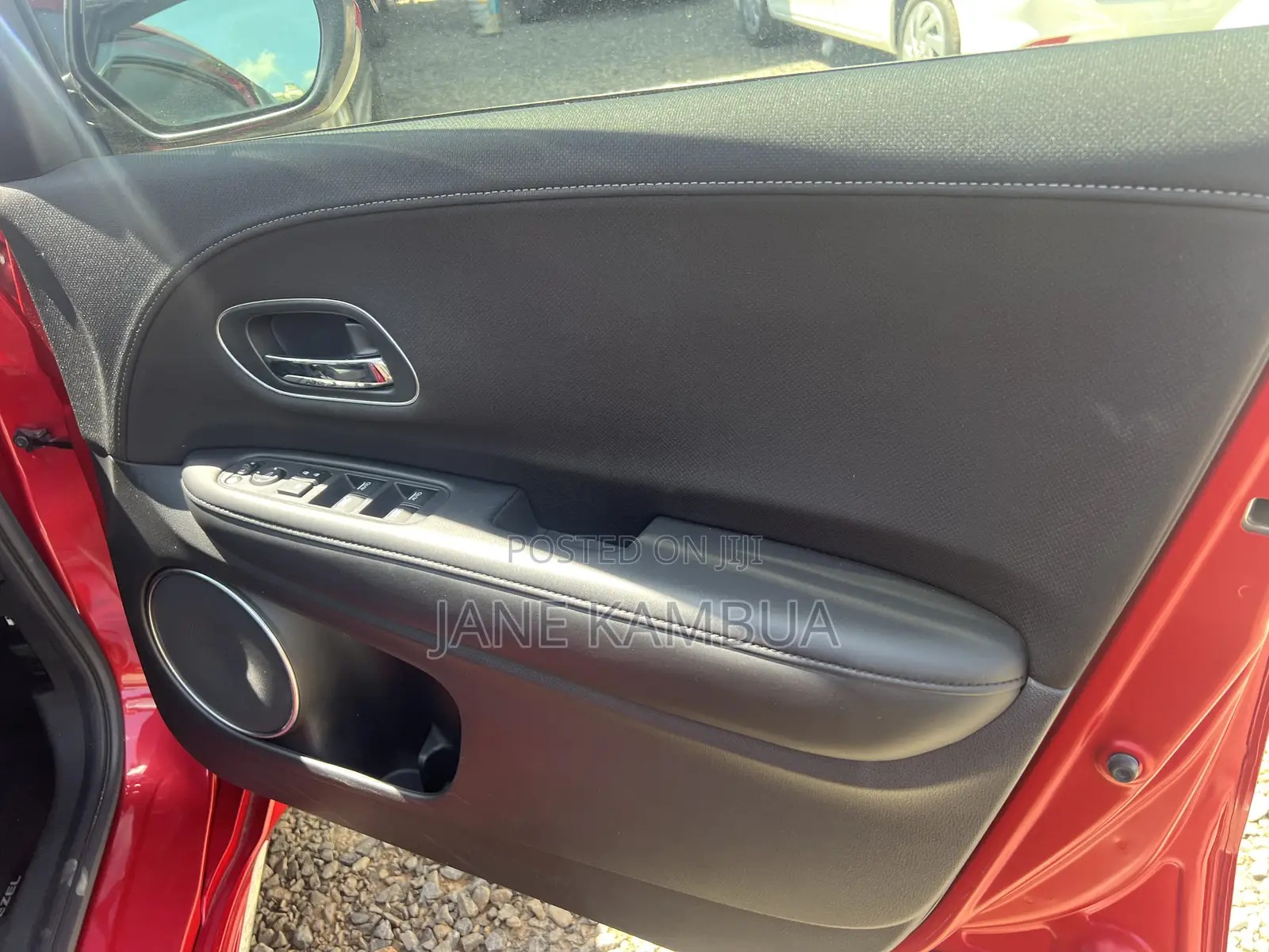 Honda Vezel 1.5 Hybrid 2WD 2018 Red