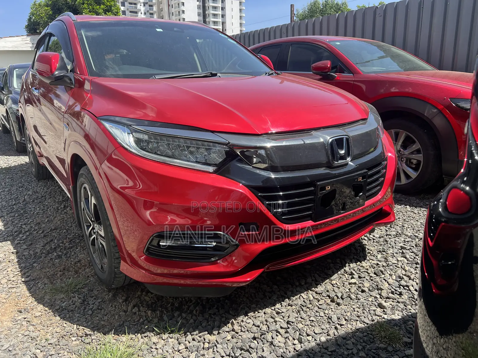 Honda Vezel 1.5 Hybrid 2WD 2018 Red