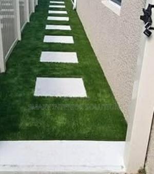 Designer's Artificial Grass Carpet - thumbnail 2