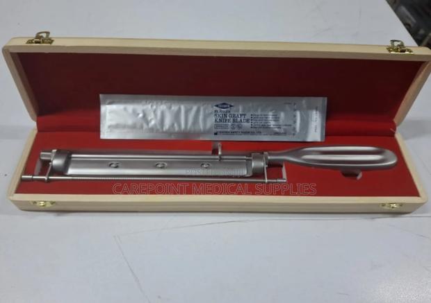 Skin Grafting Knife