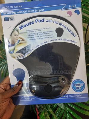 Mousepad With Wrist Support - main view