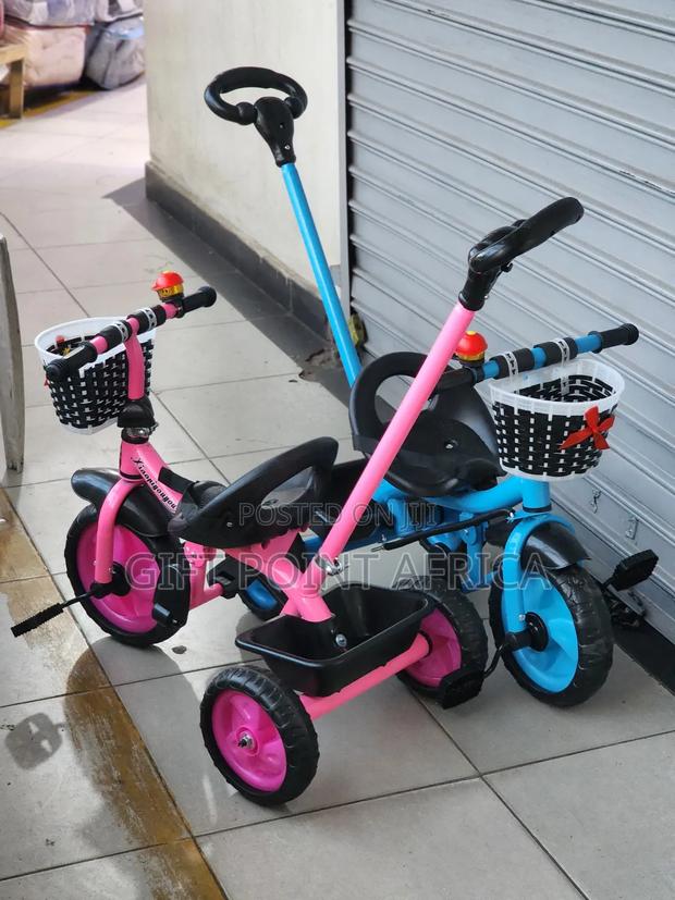 Tricycle With Push Handle,Safety Belt,Bell,Basket And Foot Rest