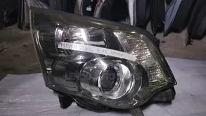 Toyota Noah 2012 Xenon