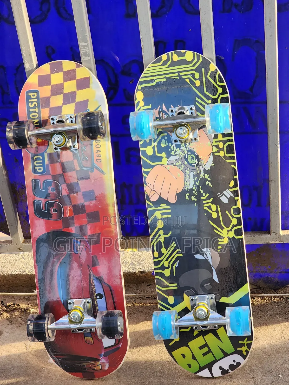 Cartoon Themed Skateboard With  Rubber Wheel For Kids