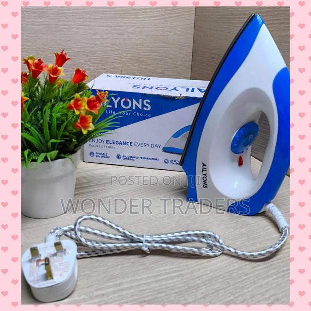 Ailyons Hd198a Dry Iron Box - main view