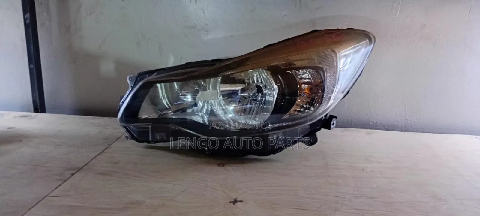 Subaru N16 Headlight 1f Xenon