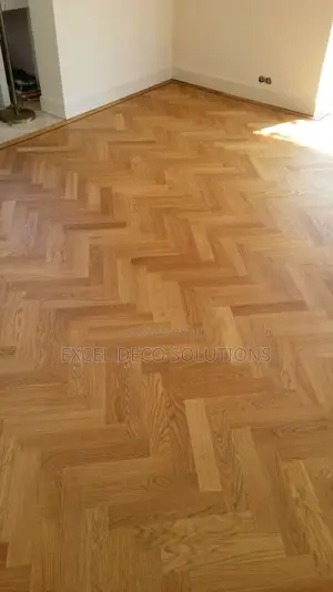 Luxury Herringbone SPC – Elegant Parquet Look Without Maintenance