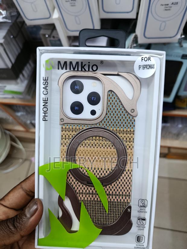 Cupper Frameless Z Case for iPhone 16 Pro Max Magsafe Case - main view