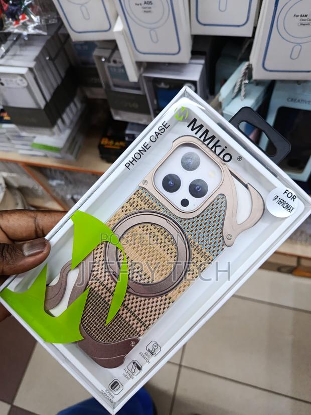 Cupper Frameless Z Case for iPhone 16 Pro Max Magsafe Case - thumbnail 3