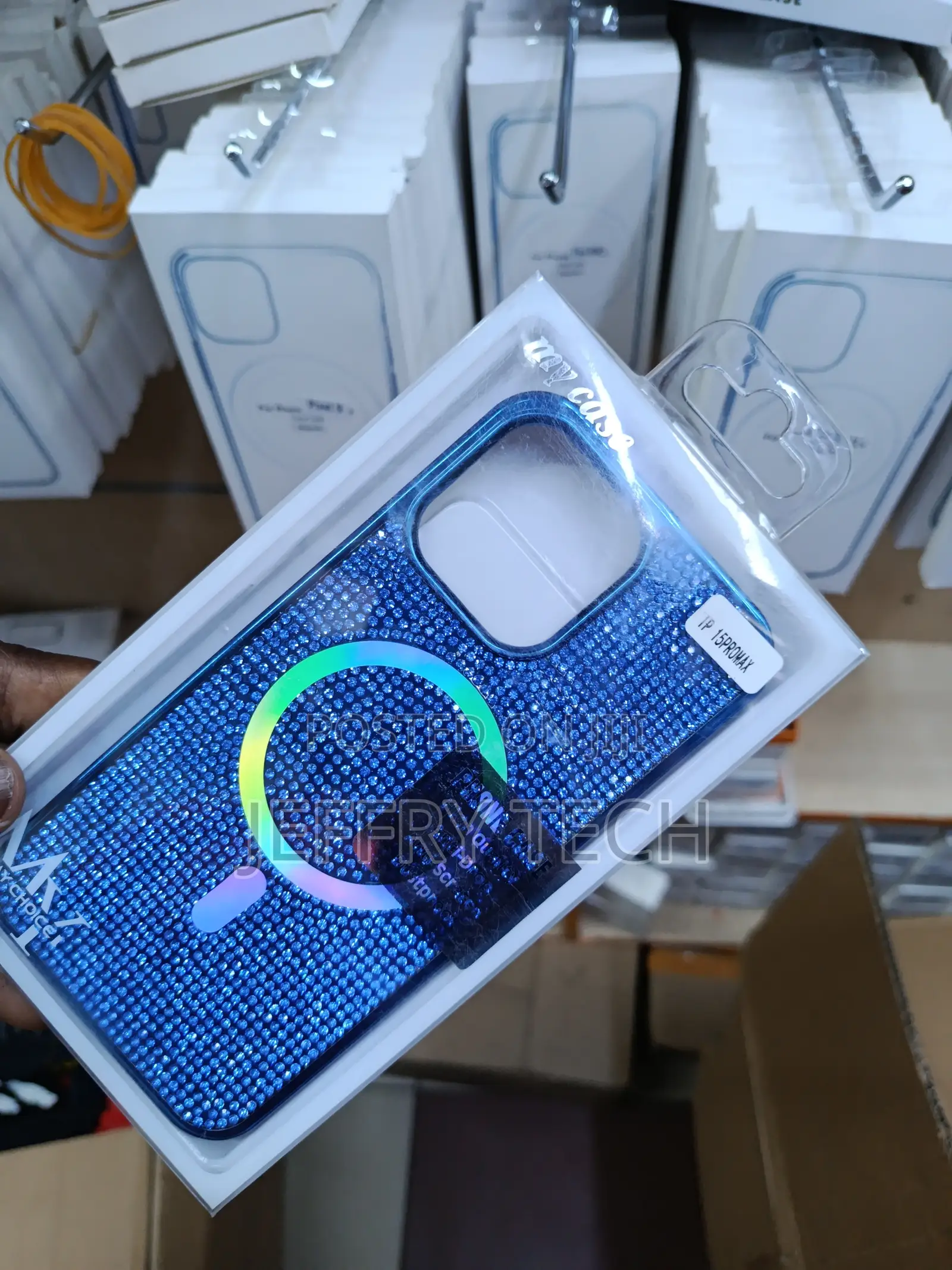 Losin iPhone 15 Pro Max Magsafe Compatible Glitter Diamond Case