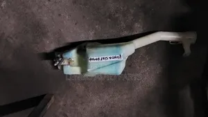 Honda Stepwagon 2010 Washer Bottle