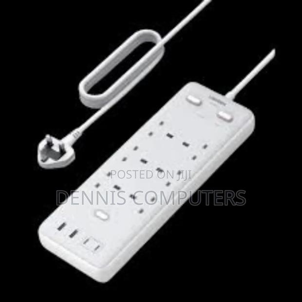 Ugreen Surge Protector Power Strip 6ac Outlets+ 65w 2a2c Uk 2m S551 - thumbnail 2
