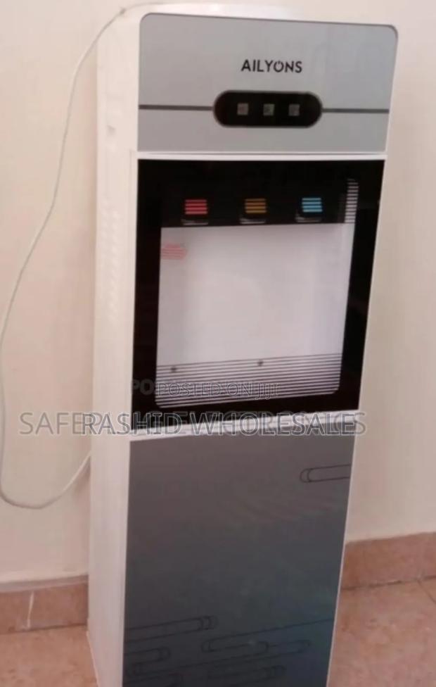 Big Ailyons Three Tap Water Dispenser.