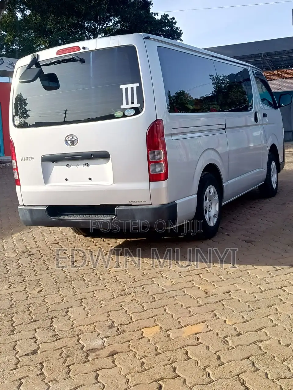 Toyota HiAce 2018 Silver