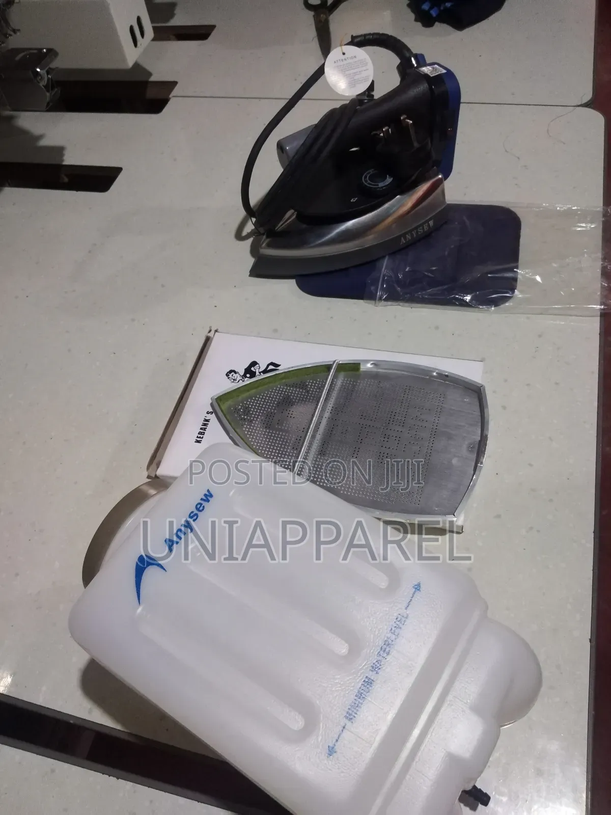 Silverstar Gravity Steam Iron Box