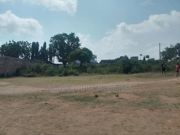 40by80 Prime Residential Plot for Sale in Utange Soliani - thumbnail 2